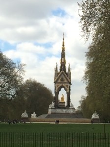 Look! It's really pointy! It must be very, very much important. 