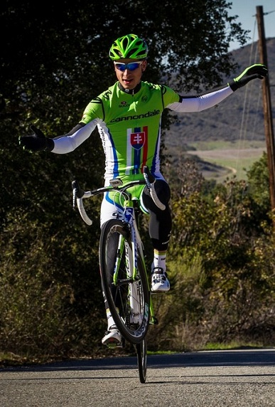 peter-sagan-2013-no-hands-wheelie-resized.jpg